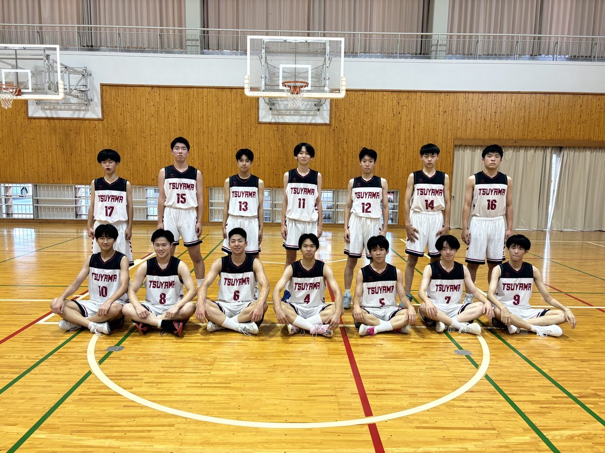 岡山県立津山高等学校 チーム写真