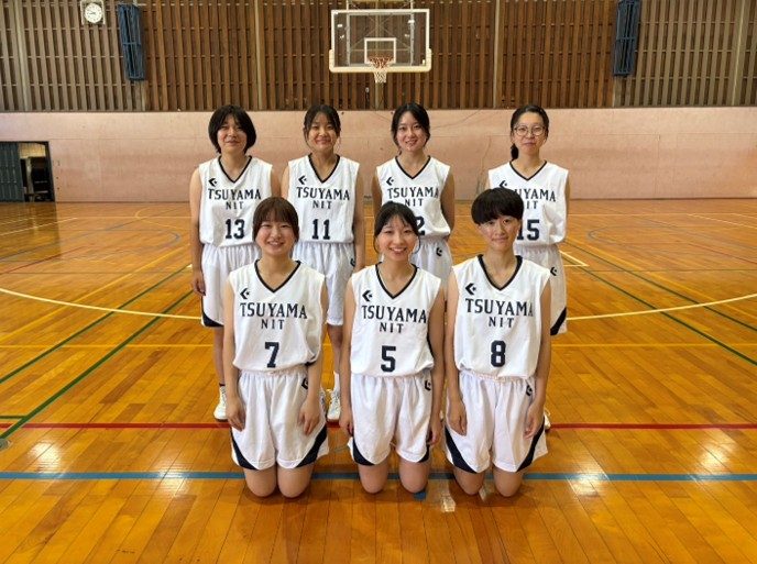 津山工業高等専門学校 チーム写真