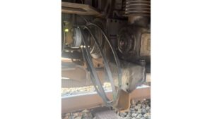 井原鉄道で車両床下から部品が落下　重さ14kg、けが人などはなし　岡山