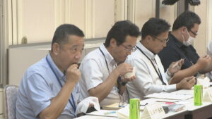 ｢テナガエビ」の試食も　児島湖の環境保全を考える協議会　水質改善の取り組みを説明　岡山