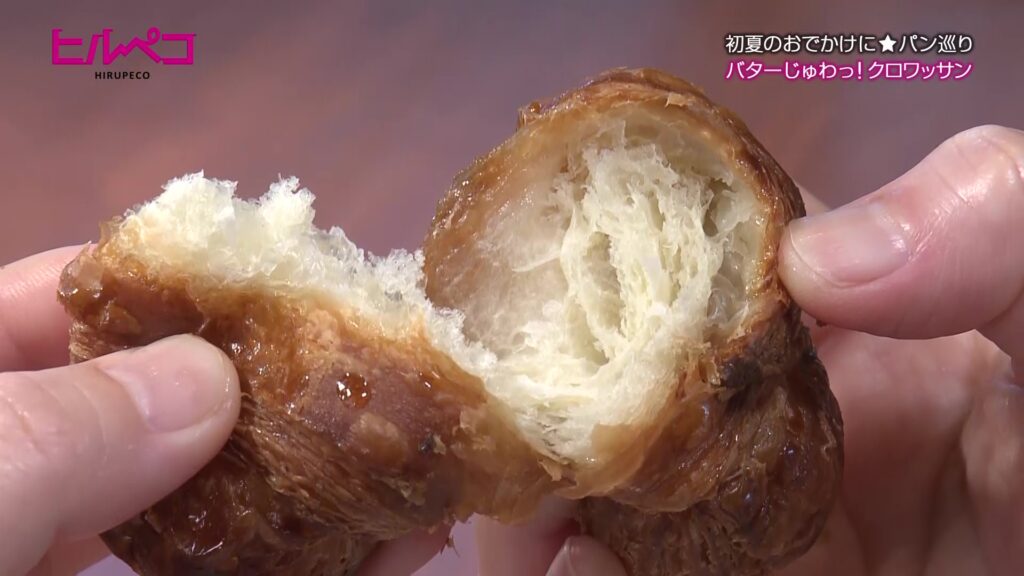 じゅわじゅわ感がたまらない！81層のミニクロワッサンが話題のベーカリーカフェ　クレープやかき氷も楽しめる【ヒルペコ】