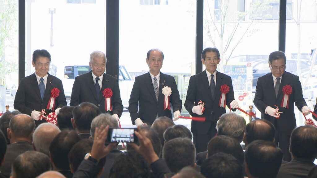 整備事業費約328億円　岡山市役所の新庁舎落成式　11月に全面開庁予定