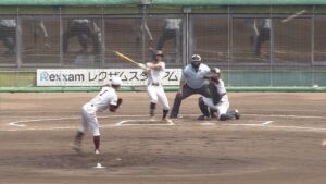 高松商の打線が爆発　2回に打者11人の猛攻で7得点　観音寺一に6回コールド勝ちで準々決勝進出【夏の高校野球 香川大会】18日