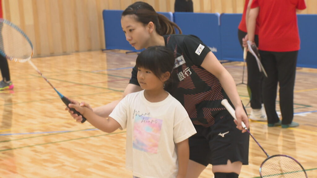 バドミントン五輪金・松友選手らトップアスリートが子どもたちと交流　スポーツの楽しさ伝える　香川