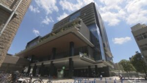 岡山市役所 新庁舎テラスを一般開放　8月24日から