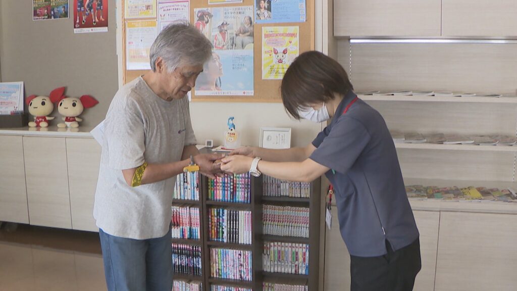 8月21日は「献血の日」 フィナンシェを献血者にプレゼント 岡山県赤十字血液センター