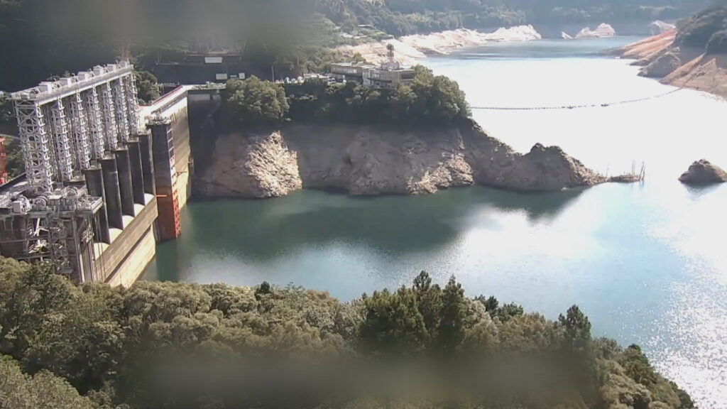 貯水率低下が続く早明浦ダム 第4次取水制限は? 開始時期やカット率を関係者が協議 香川
