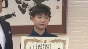 路上で倒れていた80代男性を救助　中学1年生に感謝状「しゃべれないぐらいしんどそうな感じで…」　岡山・総社市
