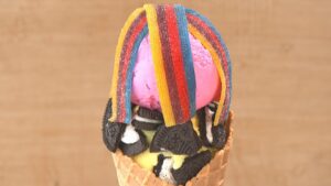 カラフルでキュート！自分好みにカスタマイズできるアイスクリーム　岡山【ほっとマルシェ】