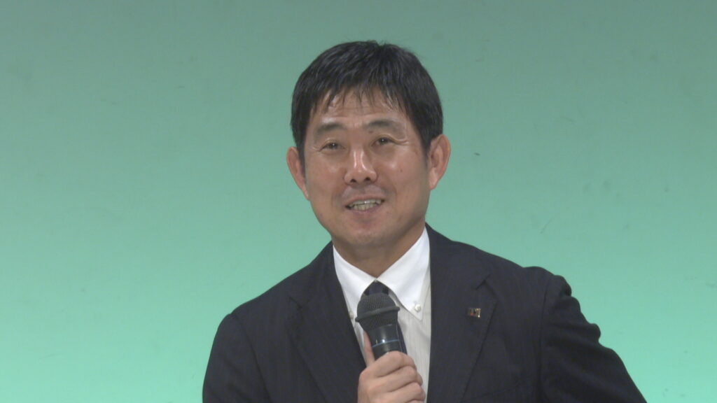 サッカー日本代表の森保一監督が来岡 スポーツによる地域活性化語る 設置検討の新スタジアムも話題に