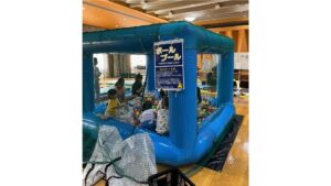 猛暑でも安心　真庭市が公共施設に巡回型の遊び場を開設　岡山