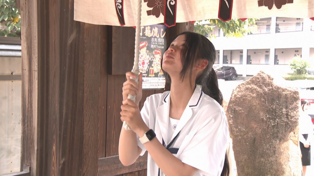 81回目の終戦の日 世界平和願い鐘を鳴らす「孫たちにも伝えてやりたい」 岡山市・長泉寺