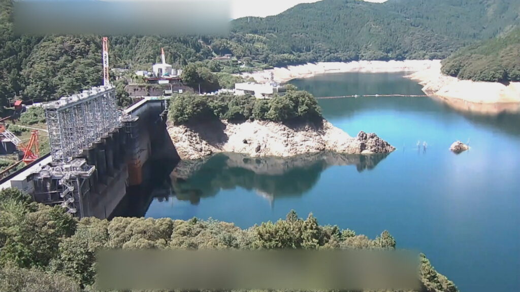 香川用水　第3次取水制限　緊急時の対策として三豊市の宝山湖からの取水始まる
