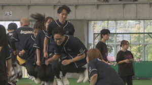 社員同士の親睦を　岡山市で企業対抗大運動会　玉入れや大縄跳びなど熱戦