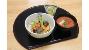 「ご当地タニタごはんコンテスト」　美作大学のチームが煮込み寿司「どどめせ」で全国グランプリ目指す