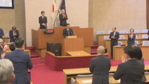 新庁舎への移転で…岡山市議会の議場閉場式　約60年の歴史に幕　大森市長が思い出語る