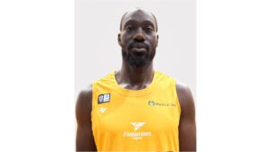 B.ONE　香川ファイブアローズ　セネガル出身のファイ・パプ月瑠選手が新加入　身長2ｍのセンター