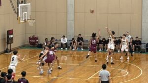 高校バスケ選手権　岡山県予選　男子決勝リーグ2日目　第2試合は岡山商大付が勝利　31日