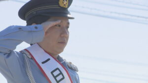 人気お笑いトリオ「ハナコ」の秋山寛貴さん(岡山市出身)　一日警察署長に