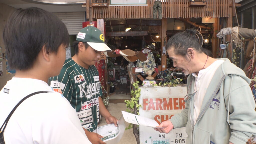 香川オリーブガイナーズの飛び込み営業を中学生が体験「将来どんな形でも野球に携わりたい」 さぬき市