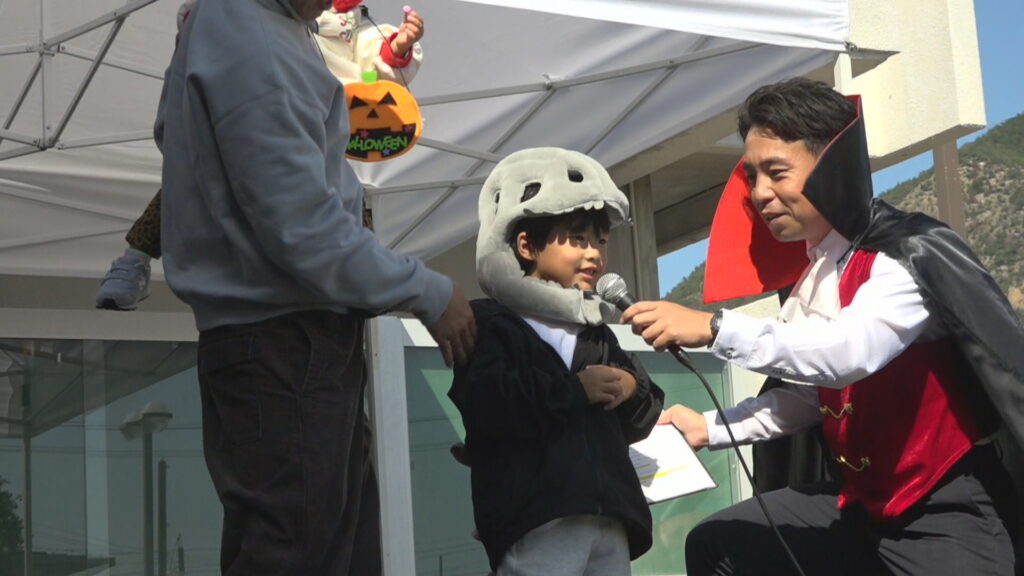きょうはハロウィン！小豆島「迷路のまち」で仮装コンテストなどイベント開催　香川