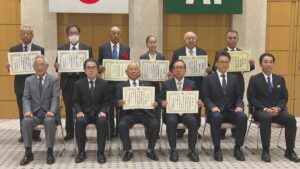 香川県が交通安全に貢献した6人・2団体を表彰「これからも県民の模範に」